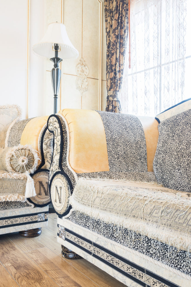 Tapicería de sofás, cortinas y alfombras